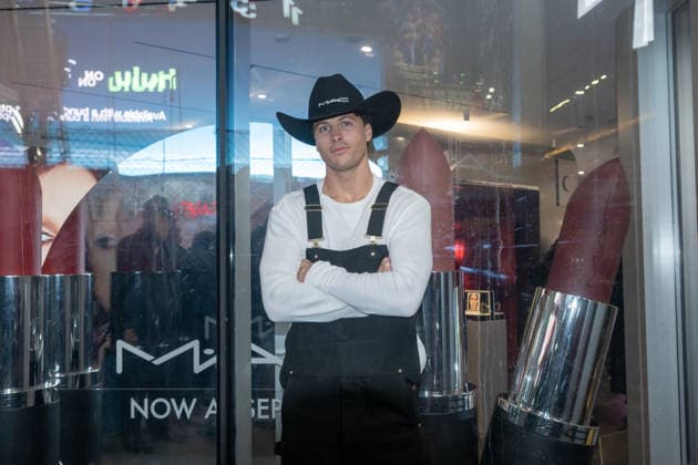 Rob Rausch Surprise Appearance With MAC Cosmetics For Sephora Launch, New York, USA - 02 Mar 2026 Rob Rausch makes a surprise appearance with MAC Cosmetics for Sephora launch at Sephora Times Square on March 02, 2026 in New York City. New York United States Copyright: xRonxAdarx xSOPAxImagesx _radar_traitors_20260302_00258