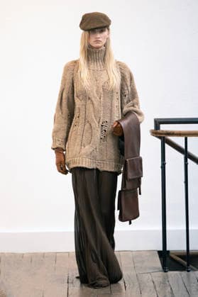 PFW - Vautrait Runway A model walks the runway during the Vautrait Womenswear Fall Winter 2026-2027 show as part of Paris Fashion Week on March 02, 2026 in Paris, France. Photo by Alain Gil Gonzalez ABACAPRESS.COM Paris France  Copyright: xGonzalezxAlain-Gil ABACAx