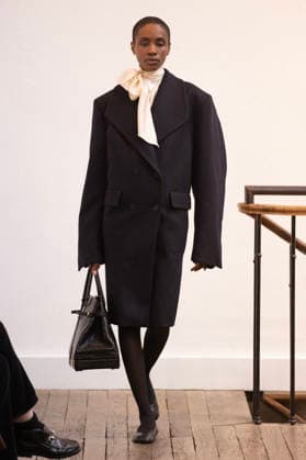 PFW - Vautrait Runway A model walks the runway during the Vautrait Womenswear Fall Winter 2026-2027 show as part of Paris Fashion Week on March 02, 2026 in Paris, France. Photo by Alain Gil Gonzalez ABACAPRESS.COM Paris France  Copyright: xGonzalezxAlain-Gil ABACAx