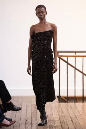 PFW - Vautrait Runway A model walks the runway during the Vautrait Womenswear Fall Winter 2026-2027 show as part of Paris Fashion Week on March 02, 2026 in Paris, France. Photo by Alain Gil Gonzalez ABACAPRESS.COM Paris France  Copyright: xGonzalezxAlain-Gil ABACAx