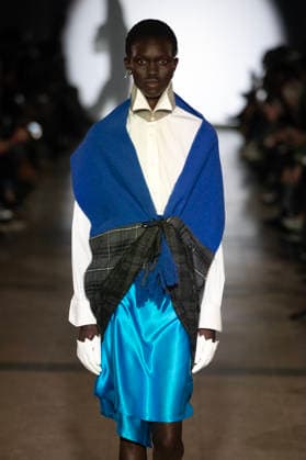 PFW - Julie Kegels Runway A model walks the runway during the Julie Kegels Womenswear Fall Winter 2026-2027 show as part of Paris Fashion Week on March 02, 2026 in Paris, France. Photo by Alain Gil Gonzalez ABACAPRESS.COM Paris France  Copyright: xGonzalezxAlain-Gil ABACAx