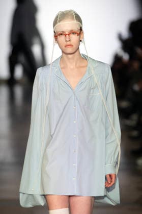 PFW - Julie Kegels Runway A model walks the runway during the Julie Kegels Womenswear Fall Winter 2026-2027 show as part of Paris Fashion Week on March 02, 2026 in Paris, France. Photo by Alain Gil Gonzalez ABACAPRESS.COM Paris France  Copyright: xGonzalezxAlain-Gil ABACAx