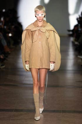 PFW - Julie Kegels Runway A model walks the runway during the Julie Kegels Womenswear Fall Winter 2026-2027 show as part of Paris Fashion Week on March 02, 2026 in Paris, France. Photo by Alain Gil Gonzalez ABACAPRESS.COM Paris France  Copyright: xGonzalezxAlain-Gil ABACAx