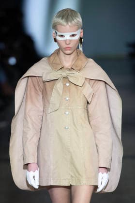 PFW - Julie Kegels Runway A model walks the runway during the Julie Kegels Womenswear Fall Winter 2026-2027 show as part of Paris Fashion Week on March 02, 2026 in Paris, France. Photo by Alain Gil Gonzalez ABACAPRESS.COM Paris France  Copyright: xGonzalezxAlain-Gil ABACAx