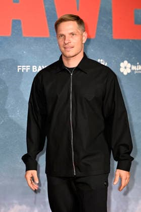 Sebastian Steudtner bei der Weltpremiere des Dokumentarfilms On The Wave im Cinedom. Köln, 02.03.2026