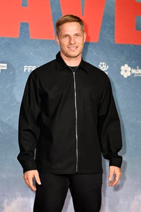 Sebastian Steudtner bei der Weltpremiere des Dokumentarfilms On The Wave im Cinedom. Köln, 02.03.2026