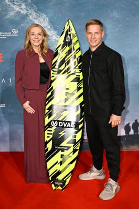 Inga Leschek und Sebastian Steudtner bei der Weltpremiere des Dokumentarfilms On The Wave im Cinedom. Köln, 02.03.2026