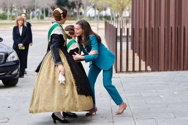 The Queen presides over the event on the occasion of the World Day for Rare Diseases in Castellón Queen Letizia greets the Queens Falleras 2026 of Castellón, Clara Sanz i and Ana Olivas d on her arrival at the event on the occasion of the World Day for Rare Diseases, at the Palacio de Congresos de Castellón, on March 3, 2026, in Castellón de la Plana, Valencian Community Spain Organized by the Spanish Federation of Rare Diseases FEDER, the event is part of the campaign Because every person matters, an initiative that seeks to ensure equity in access to social and health resources 03 MARCH 2026 QUEEN LETIZIA RARE DISEASES CASTELLÓN DE LA PLANA ÁNGEL SÁNCHEZ 03 03 03 2026 Castellon de la Plana Community Castellon de la Plana Community Castel  Copyright: xÃNGELxSÃNCHEZx 7333642