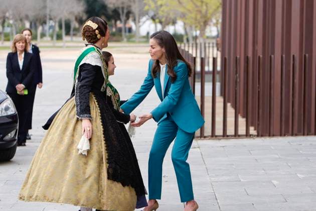 The Queen presides over the event on the occasion of the World Day for Rare Diseases in Castellón Queen Letizia greets the Queens Falleras 2026 of Castellón, Clara Sanz i and Ana Olivas d on her arrival at the event on the occasion of the World Day for Rare Diseases, at the Palacio de Congresos de Castellón, on March 3, 2026, in Castellón de la Plana, Valencian Community Spain Organized by the Spanish Federation of Rare Diseases FEDER, the event is part of the campaign Because every person matters, an initiative that seeks to ensure equity in access to social and health resources 03 MARCH 2026 QUEEN LETIZIA RARE DISEASES CASTELLÓN DE LA PLANA ÁNGEL SÁNCHEZ 03 03 03 2026 Castellon de la Plana Community Castellon de la Plana Community Castel  Copyright: xÃNGELxSÃNCHEZx 7333643