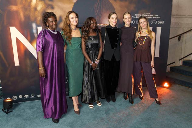 Anastasia Lemuya, Sophie-Alexandra Prinzessin von Bayern, Michelle Lemuya Ikeny, Cleo von Adelsheim, Marlies Pia Pfeifhofer und Ekaterina Prinzessin von Hannover bei der Premiere des Kinofilms Nawi - Dear Future Me in der Astor Film Lounge im Arri. München, 02.03.2026