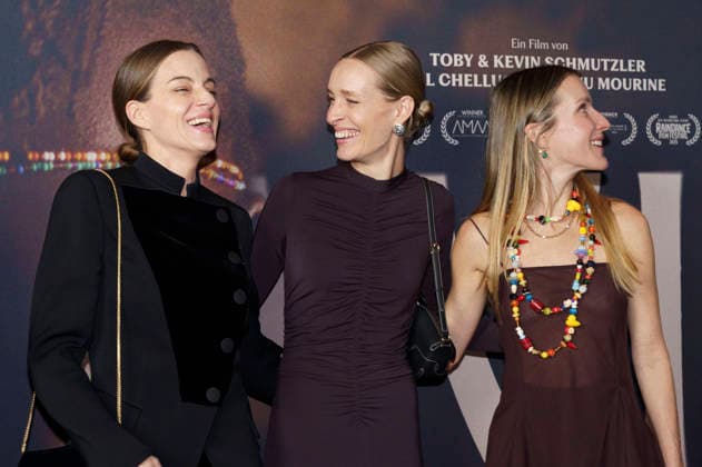 Cleo von Adelsheim, Marlies Pia Pfeifhofer und Ekaterina Prinzessin von Hannover bei der Premiere des Kinofilms Nawi - Dear Future Me in der Astor Film Lounge im Arri. München, 02.03.2026
