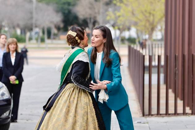 The Queen presides over the event on the occasion of the World Day for Rare Diseases in Castellón Queen Letizia greets the Queen Fallera 2026 of Castellón, Clara Sanz on her arrival at the event on the occasion of the World Day for Rare Diseases, at the Palacio de Congresos de Castellón, on March 3, 2026, in Castellón de la Plana, Valencian Community Spain Organized by the Spanish Federation of Rare Diseases FEDER, the event is part of the campaign Because every person matters, an initiative that seeks to ensure equity in access to social and health resources 03 MARCH 2026 QUEEN LETIZIA RARE DISEASES CASTELLÓN DE LA PLANA ÁNGEL SÁNCHEZ 03 03 03 2026 Castellon de la Plana Community Castellon de la Plana Community Castellon de la Plana Commu  Copyright: xÃNGELxSÃNCHEZx 7333644
