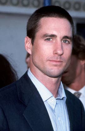 Actor LUKE WILSON Jun 26, 2001 - Hollywood, California, USA - Luke Wilson at the Premiere of his new film, Legally Blonde held at the Mann Village theater. Hollywood California USA Copyright: xGlennxWeinerx