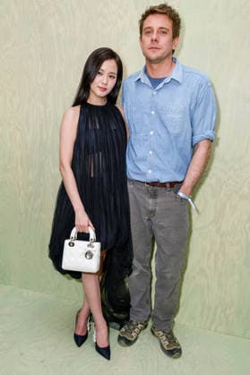 Kim Jisoo et J W Anderson au greeting du défilé Christian Dior Collection Femme Prêt à Porter Automne Hiver 2026 2027 lors de la Fashion Week de Paris PFW au Jardin des Tuileries, à Paris, France, le 3 mars 2026 Olivier Borde Bestimage Greeting of Christian Dior Women Ready to Wear Fall Winter 2026 2027 Collection fashion show, during Paris Fashion Week at Jardin des Tuileries, in Paris, France, on March 3rd, 2026 Paris France  Copyright: xOLIVIERxBORDEx xBESTIMAGExOLIVIERxBORDEx xBESTIMAGEx