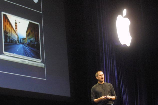 The Macworld Conference & Expo Jul 18, 2001; New York, NY, USA; CEO of Apple STEVE JOBS gives the keynote address @ the Macworld Conference & Expo held @ the Jacob K. Javits Convention Center.. Copyright: xNancyxKaszermanx