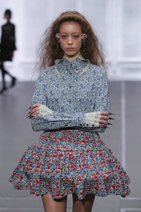 PFW - Anrealage Fecales Runway A model walks the runway during the Anrealage Womenswear Fall Winter 2026-2027 show as part of Paris Fashion Week on March 03, 2026 in Paris, France. Photo by Alain Gil Gonzalez ABACAPRESS.COM Paris France  Copyright: xGonzalezxAlain-Gil ABACAx
