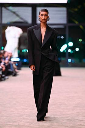 Saint Laurent fashion show Womens Ready to Wear Fall Winter 2026 2027 Collection during Paris Fashion Week PFW on March 3, 2026 Saint Laurent fashion show Womens Ready to Wear Fall Winter 2026 2027 Collection during Paris Fashion Week PFW on March 3, 2026 Paris France  Copyright: xAgencex xBestimagexAgencex xBestimagex