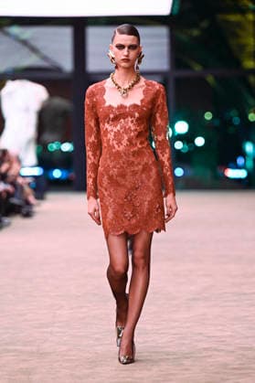 Saint Laurent fashion show Womens Ready to Wear Fall Winter 2026 2027 Collection during Paris Fashion Week PFW on March 3, 2026 Saint Laurent fashion show Womens Ready to Wear Fall Winter 2026 2027 Collection during Paris Fashion Week PFW on March 3, 2026 Paris France  Copyright: xAgencex xBestimagexAgencex xBestimagex