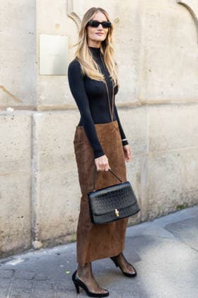 Rosie Huntington Whiteley leaving The Row Womens Ready to Wear Fall Winter 2026 2027 show during Paris Fashion Week PFW at The Row headquarters, 19 rue des Capucines, Paris, France, on March 4, 2026 Julien Sarkissian Bestimage Rosie Huntington Whiteley leaving The Row Womens Ready to Wear Fall Winter 2026 2027 show during Paris Fashion Week PFW at The Row headquarters, 19 rue des Capucines, Paris, France, on March 4, 2026 Paris France  Copyright: xJulienxSarkissianx xBestimagexJulienxSarkissianx xBestimagex