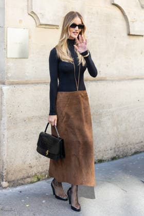 Rosie Huntington Whiteley leaving The Row Womens Ready to Wear Fall Winter 2026 2027 show during Paris Fashion Week PFW at The Row headquarters, 19 rue des Capucines, Paris, France, on March 4, 2026 Julien Sarkissian Bestimage Rosie Huntington Whiteley leaving The Row Womens Ready to Wear Fall Winter 2026 2027 show during Paris Fashion Week PFW at The Row headquarters, 19 rue des Capucines, Paris, France, on March 4, 2026 Paris France  Copyright: xJulienxSarkissianx xBestimagexJulienxSarkissianx xBestimagex