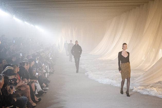 PFW - Balmain Runway A model walks the runway during the Balmain Womenswear Fall Winter 2026-2027 show as part of Paris Fashion Week on March 04, 2026 in Paris, France. Photo by Alexis Jumeau ABACAPRESS.COM Paris France  Copyright: xJumeauxAlexis ABACAx