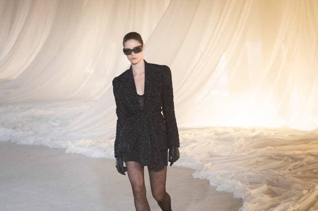 PFW - Balmain Runway A model walks the runway during the Balmain Womenswear Fall Winter 2026-2027 show as part of Paris Fashion Week on March 04, 2026 in Paris, France. Photo by Alexis Jumeau ABACAPRESS.COM Paris France  Copyright: xJumeauxAlexis ABACAx