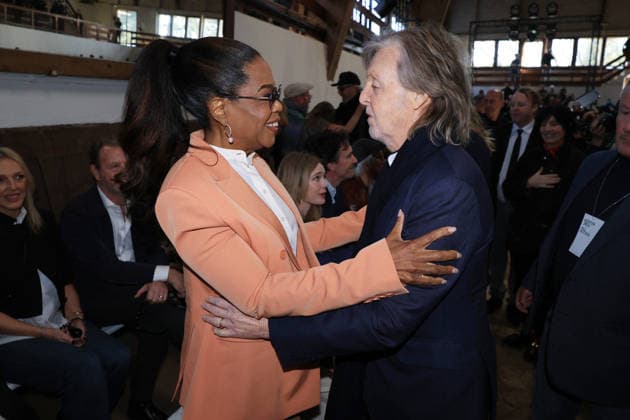PFW - Stella McCartney Front Row Oprah Winfrey and Paul McCartney on the front row of the Stella McCartney fashion show during Paris Fashion Week on March 4, 2026 in Paris, France. Photo by Jerome Domine ABACAPRESS.COM Paris France  Copyright: xDominexJerome ABACAx