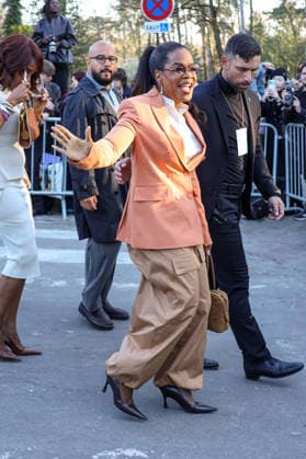 Oprah Winfrey exits at the Stella McCartney Womens Ready to Wear Fall Winter 2026 2027 show during Paris Fashion Week PFW at the Grand Manège Jean Caucanas, in Paris, France, on March 4th, 2026 Denis Guignebourg Bestimage Exits at the Stella McCartney Womens Ready to Wear Fall Winter 2026 2027 show during Paris Fashion Week PFW at the Grand Manège Jean Caucanas, in Paris, France, on March 4th, 2026 Paris France  Copyright: xDenisxGuignebourgx xBestimagexDenisxGuignebourgx xBestimagex