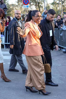 Oprah Winfrey exits at the Stella McCartney Womens Ready to Wear Fall Winter 2026 2027 show during Paris Fashion Week PFW at the Grand Manège Jean Caucanas, in Paris, France, on March 4th, 2026 Denis Guignebourg Bestimage Exits at the Stella McCartney Womens Ready to Wear Fall Winter 2026 2027 show during Paris Fashion Week PFW at the Grand Manège Jean Caucanas, in Paris, France, on March 4th, 2026 Paris France  Copyright: xDenisxGuignebourgx xBestimagexDenisxGuignebourgx xBestimagex