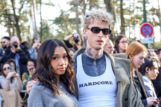 Casie Baker and Machine Gun Kelly MGK arrivals at the Stella McCartney Womens Ready to Wear Fall Winter 2026 2027 show during Paris Fashion Week PFW at the Grand Manège Jean Caucanas, in Paris, France, on March 4, 2026 Denis Guignebourg Bestimage Arrivals at the Stella McCartney Womens Ready to Wear Fall Winter 2026 2027 show during Paris Fashion Week PFW at the Grand Manège Jean Caucanas, in Paris, France, on March 4, 2026 Paris France  Copyright: xDenisxGuignebourgx xBestimagexDenisxGuignebourgx xBestimagex