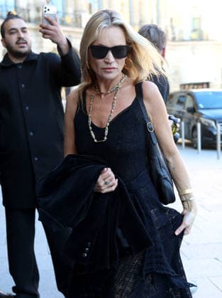 Kate Moss Kate Moss is seen on March 04, 2026 in Paris, France.  Copyright: xDidierxFereyx
