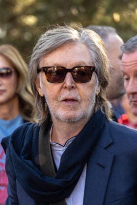 PFW Stella McCartney Outside Arrivals NB Paul McCartney arrived at the Stella McCartney Womenswear Fall Winter 2026-2027 show as part of Paris Fashion Week on March 04, 2026 in Paris, France. Photo by Nasser Berzane ABACAPRESS.COM Paris France  Copyright: xBerzanexNasser ABACAx