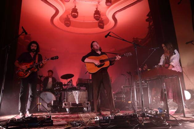 David Powys, Josh Bentley, Sam Bentley und Christina Lacy, v.l., von der Band The Paper Kites bei einem Konzert im Metropol in Berlin, 4. März 2026. The Paper Kites Konzert Berlin