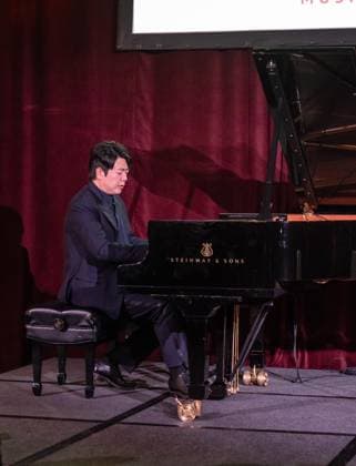 March 4, 2026, Bronx, New York, USA: Lang Lang performs during Lang Lang International Music Foundation bi-annual gala at Metropolitan Club in New York, NY on March 4, 2026. Bronx USA - ZUMAr339 20260304_znp_r339_066 Copyright: xLevxRadinx