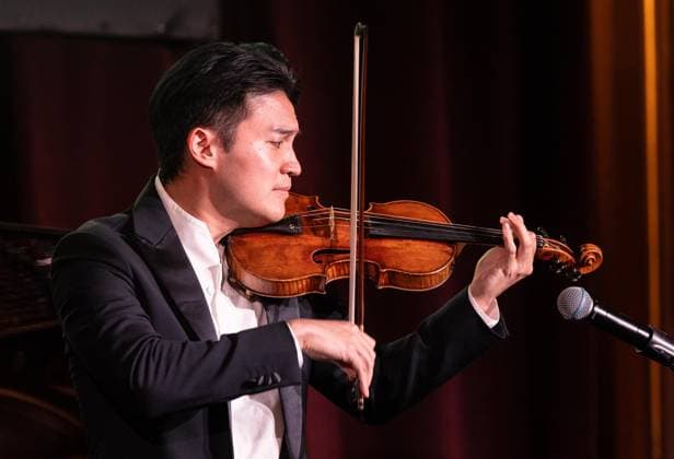 March 4, 2026, Bronx, New York, USA: Ray Chen performs during Lang Lang International Music Foundation bi-annual gala at Metropolitan Club in New York, NY on March 4, 2026. Bronx USA - ZUMAr339 20260304_znp_r339_084 Copyright: xLevxRadinx
