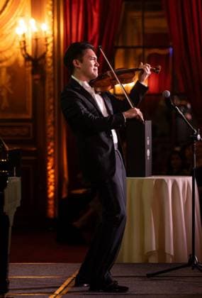 March 4, 2026, Bronx, New York, USA: Ray Chen performs during Lang Lang International Music Foundation bi-annual gala at Metropolitan Club in New York, NY on March 4, 2026. Bronx USA - ZUMAr339 20260304_znp_r339_087 Copyright: xLevxRadinx