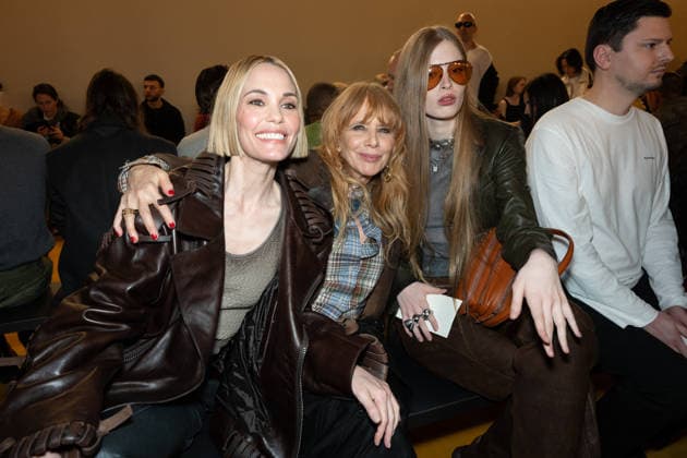 PFW - Acne Studios Front Row Leslie Bibb, Rosanna Arquette and Vivian Wilson attend the Acne Studios WI26 Show as part of Paris Fashion Week on March 04, 2026 in Paris, France. Photo by Laurent Zabulon ABACAPRESS.COM Paris France  Copyright: xZabulonxLaurent ABACAx