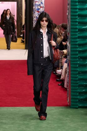 Paris Fashion Week - Women F W 26-27 Acne Studios Fashion Show Catwalk Paris, France Paris Fashion Week - Women F W 26-27 Acne Studios Fashion Show Catwalk Paris, France 4th March 2026 SGPItalia id 134576_001 * Not Exclusive  Copyright: xLorenzoxCremonax