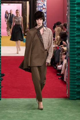 Paris Fashion Week - Women F W 26-27 Acne Studios Fashion Show Catwalk Paris, France Valery Sergeeva Paris Fashion Week - Women F W 26-27 Acne Studios Fashion Show Catwalk Paris, France 4th March 2026 SGPItalia id 134576_001 * Not Exclusive  Copyright: xLorenzoxCremonax