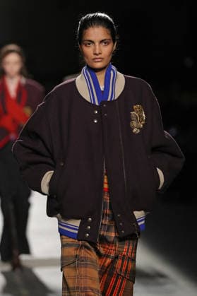 PFW - Dries Van Noten Runway A model walks the runway during the Dries Van Noten Womenswear Fall Winter 2026-2027 show as part of Paris Fashion Week on March 04, 2026 in Paris, France. Photo by Alain Gil Gonzalez ABACAPRESS.COM Paris France  Copyright: xGonzalezxAlain-Gil ABACAx