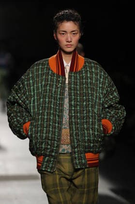 PFW - Dries Van Noten Runway A model walks the runway during the Dries Van Noten Womenswear Fall Winter 2026-2027 show as part of Paris Fashion Week on March 04, 2026 in Paris, France. Photo by Alain Gil Gonzalez ABACAPRESS.COM Paris France  Copyright: xGonzalezxAlain-Gil ABACAx