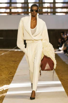 Stella McCartney Womens Ready to Wear Autumn Winter 2026 2027 fashion show during Paris Fashion Week PFW on March 8, 2026 clear 135 Translation results Translation results Stella McCartney Womens Ready to Wear Autumn Winter 2026 2027 Collection fashion show during Paris Fashion Week PFW on March 8, 2026 Paris France  Copyright: xAgencex xBestimagexAgencex xBestimagex