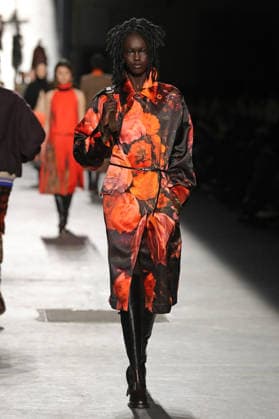 PFW - Dries Van Noten Runway A model walks the runway during the Dries Van Noten Womenswear Fall Winter 2026-2027 show as part of Paris Fashion Week on March 04, 2026 in Paris, France. Photo by Alain Gil Gonzalez ABACAPRESS.COM Paris France  Copyright: xGonzalezxAlain-Gil ABACAx