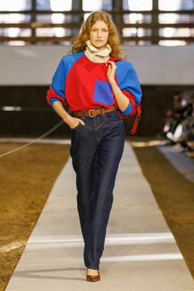Stella McCartney Womens Ready to Wear Autumn Winter 2026 2027 fashion show during Paris Fashion Week PFW on March 8, 2026 clear 135 Translation results Translation results Stella McCartney Womens Ready to Wear Autumn Winter 2026 2027 Collection fashion show during Paris Fashion Week PFW on March 8, 2026 Paris France  Copyright: xAgencex xBestimagexAgencex xBestimagex