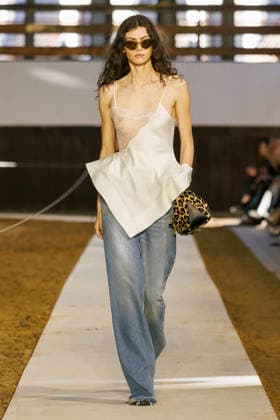 Stella McCartney Womens Ready to Wear Autumn Winter 2026 2027 fashion show during Paris Fashion Week PFW on March 8, 2026 clear 135 Translation results Translation results Stella McCartney Womens Ready to Wear Autumn Winter 2026 2027 Collection fashion show during Paris Fashion Week PFW on March 8, 2026 Paris France  Copyright: xAgencex xBestimagexAgencex xBestimagex