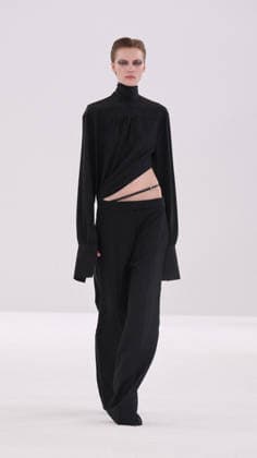 Tom Ford fashion show Womens Ready to Wear Autumn Winter 2026 2027 Collection during Paris Fashion Week PFW on March 4, 2026 Tom Ford fashion show Womens Ready to Wear Autumn Winter 2026 2027 Collection during Paris Fashion Week PFW on March 4, 2026 Paris France  Copyright: xAgencex xBestimagexAgencex xBestimagex