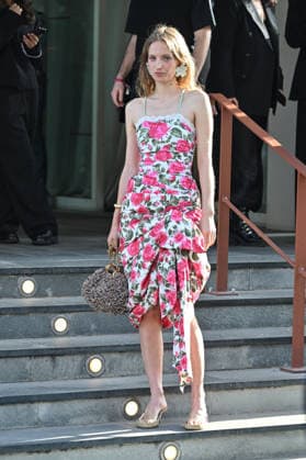 PFW Chloe Outside Arrivals Petra Collins arriving at the Chloeshow during Fashion Week in Paris, France on March 5, 2026. Photo by Julien Reynaud APS-Medias ABACAPRESS.COM Paris France  Copyright: xReynaudxJulien APS-Medias ABACAx
