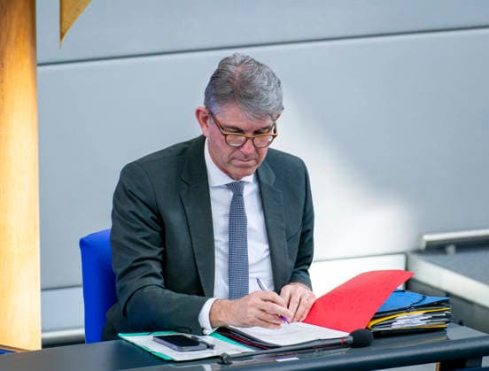 Wolfram Weimer - Umgestaltung der Grundsicherung EUR, Deutschland, Berlin: 05.03.2026: Wolfram Weimer (CDU), Staatsminister für Kultur und Medien . Umgestaltung der Grundsicherung (SGBII) . Es gibt eine namentliche Abstimmung zur Änderung des SGBII. Reform des Bürgergeld.