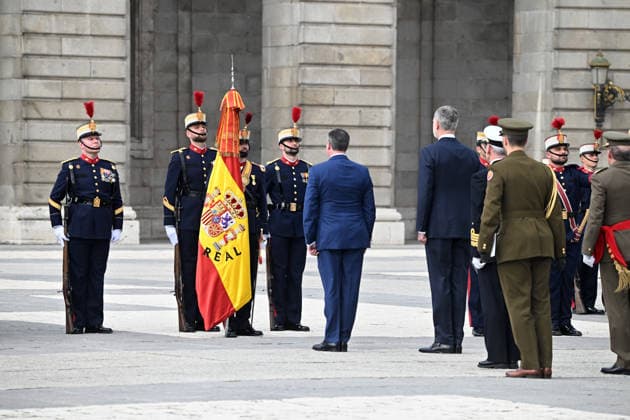 The King and Queen of Spain receive with honors the Grand Dukes of Luxembourg at the Royal Palace William V of Luxembourg and King Felipe VI during the reception at the Royal Palace, on March 5, 2026, in Madrid Spain The Grand Dukes of Luxembourg began their reign in October last year, following the abdication of Henry of Luxembourg in favor of his son KING DUCHESS DUCHES OF LUXEMBOURG José Madrid Madrid Madrid Spain  Copyright: xJosÃ xOlivax 7340211