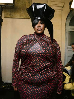 Yseult au défilé Collection Off White Prêt à Porter Automne Hiver 2026 2027 au lycée Henri IV lors de la Fashion Week de Paris, le 5 mars 2026 Sam Delpech Bestimage Off White Fashion Show Ready to Wear Fall Winter 2026 2027 Collection, at Henri IV High School during Paris Fashion Week, on March 5th, 2026 Paris France  Copyright: xSamxDelpechx xBestimagexSamxDelpechx xBestimagex